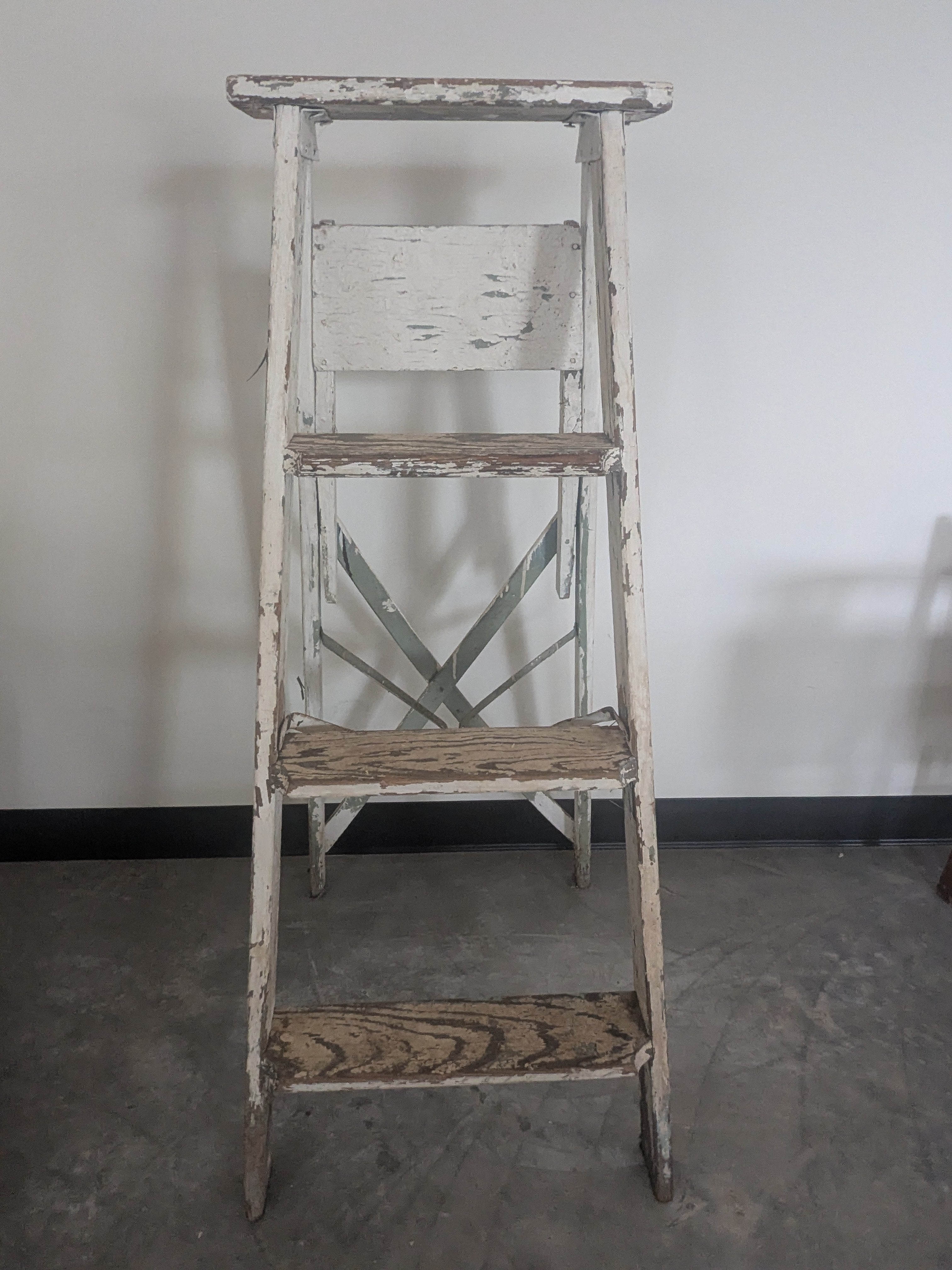Heritage Painted Library Ladder