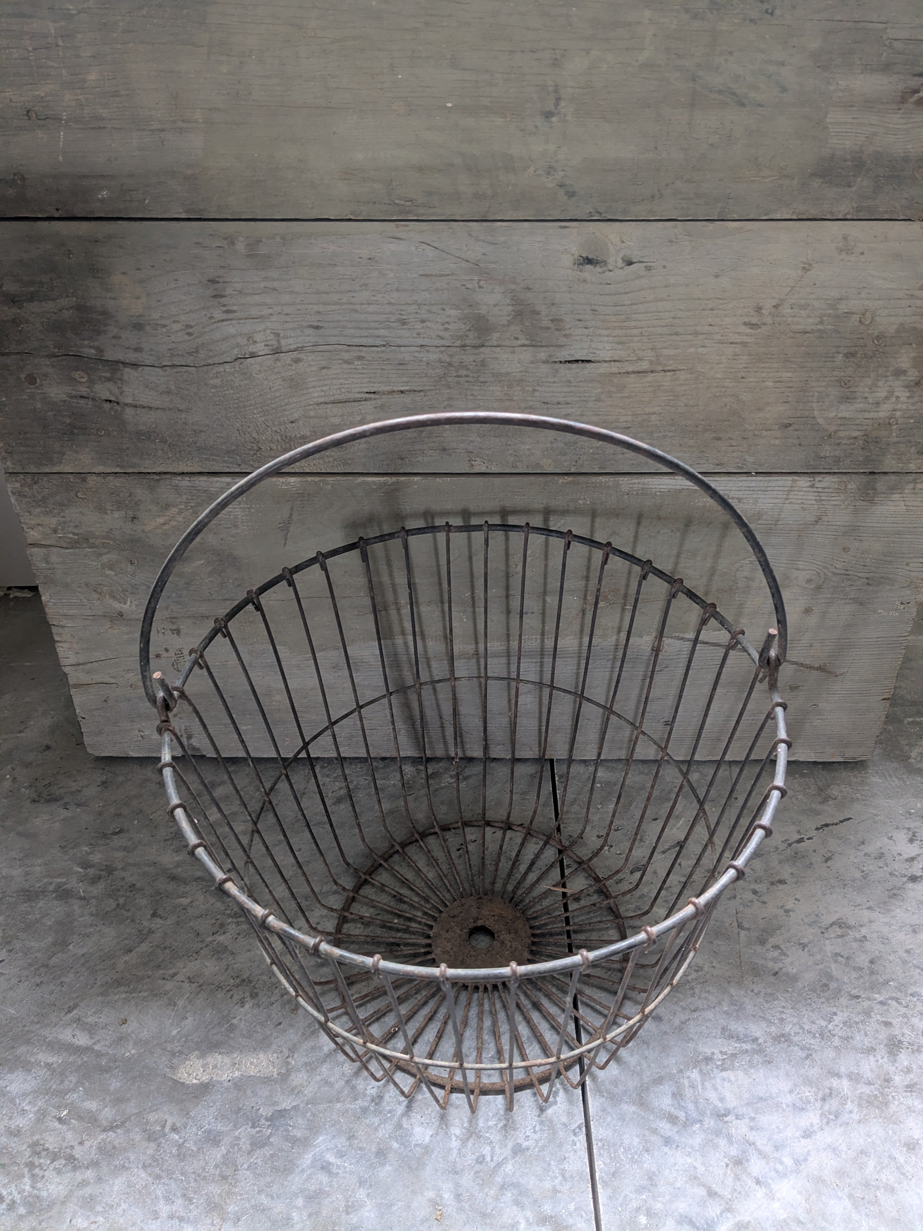 Heritage Wire Harvest Basket
