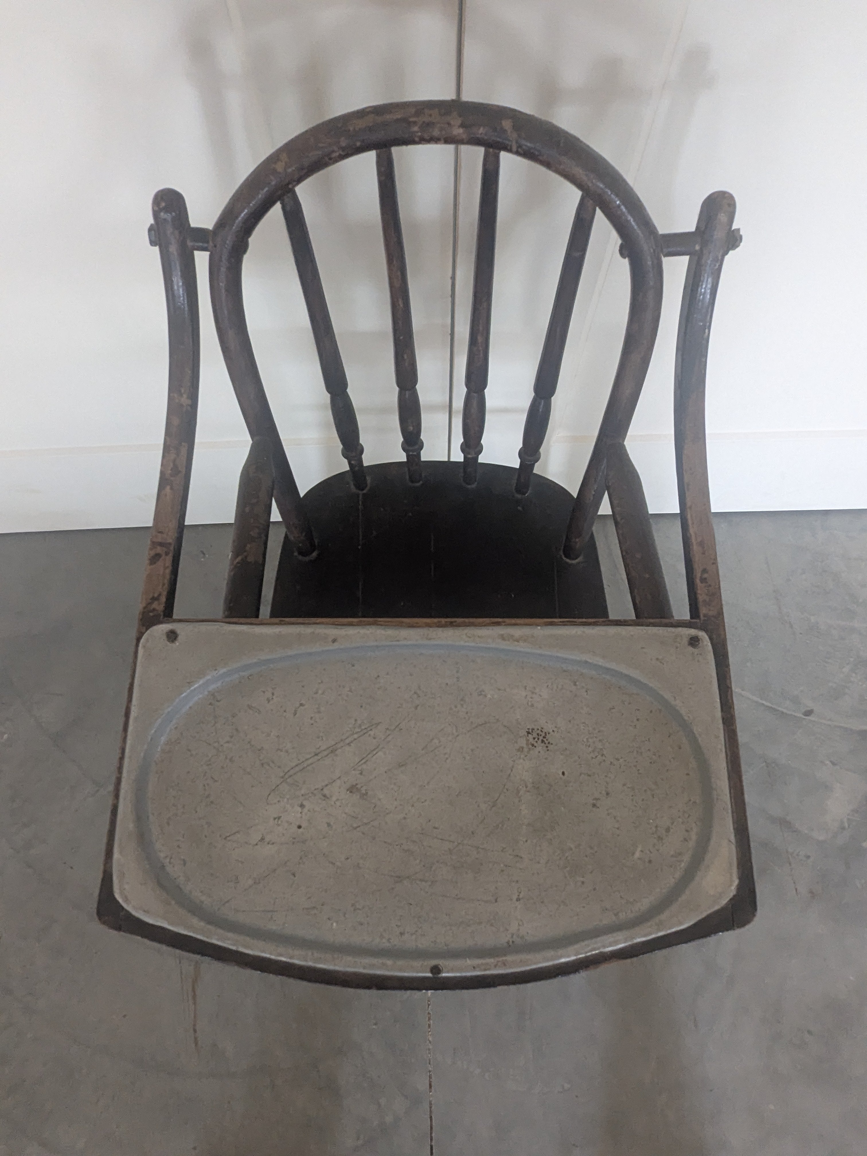 Heritage Child's High Chair with Galvanized Tray