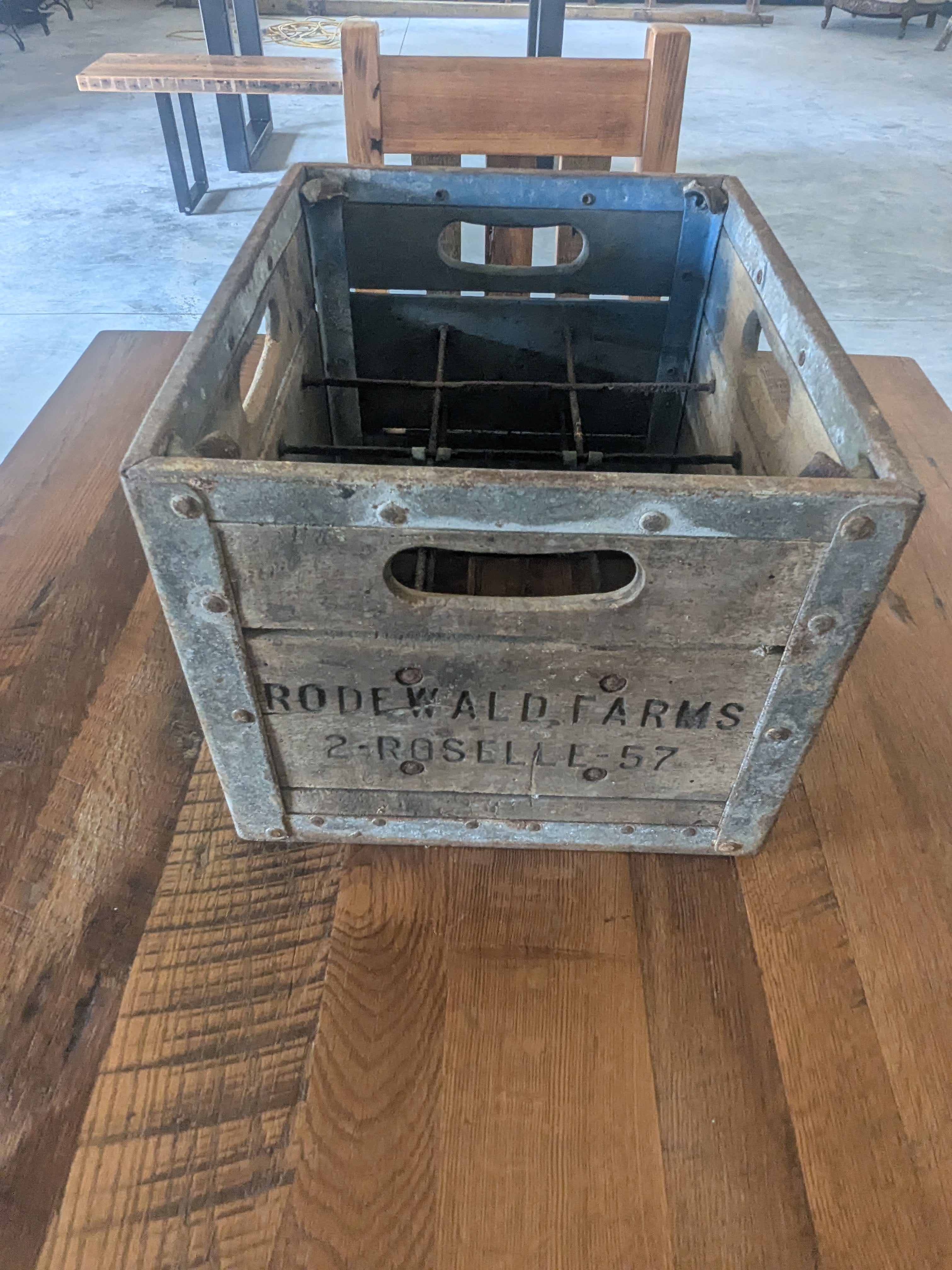 Antique Galvanized Farm Egg Crate | Rodewald Farms